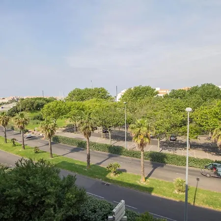 Les Falaises アグド