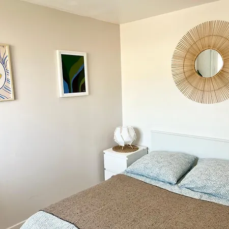 Les Falaises アパート *